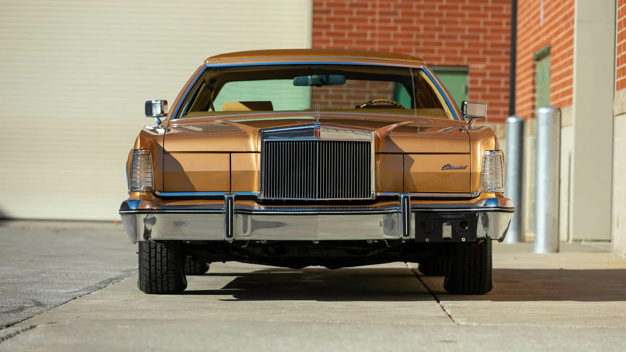 1975 Lincoln Continental Mark IV - Image 14 of 29