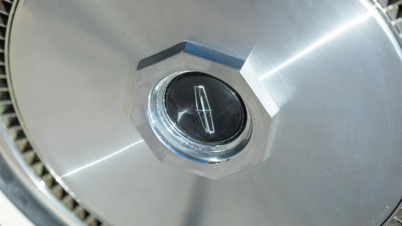 1975 Lincoln Continental Mark IV - Image 15 of 29