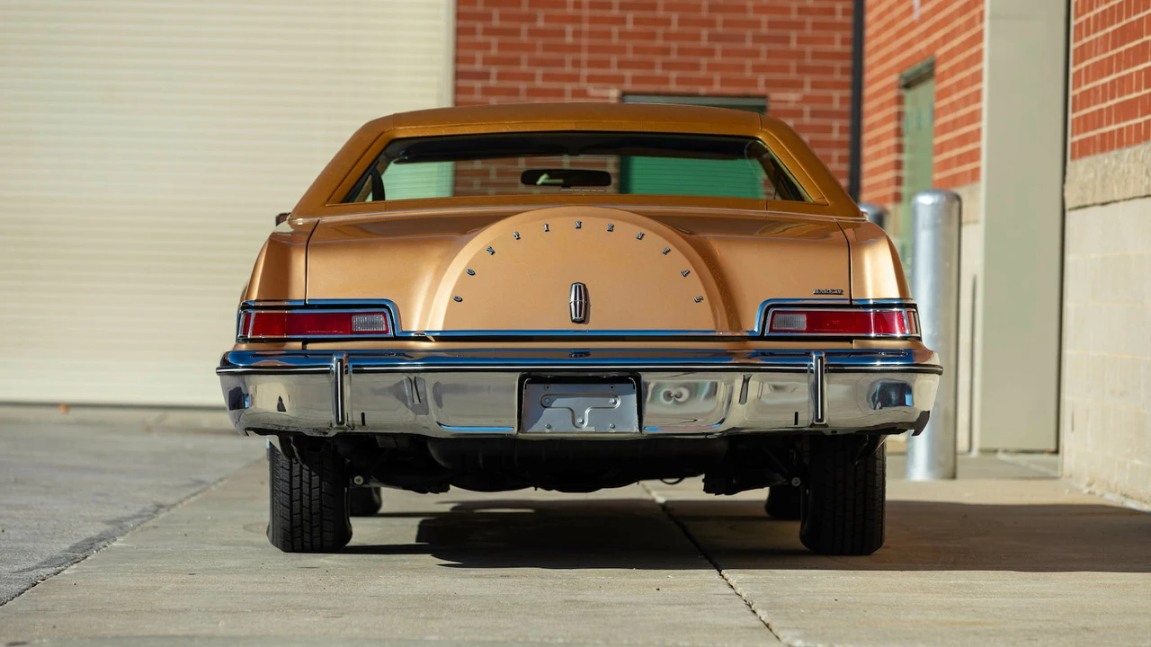1975 Lincoln Continental Mark IV - Image 17 of 29