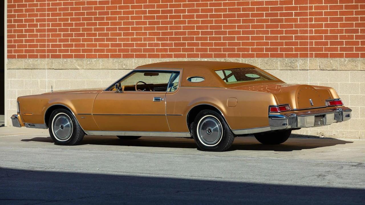 1975 Lincoln Continental Mark IV - Image 21 of 29