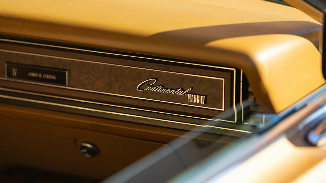 1975 Lincoln Continental Mark IV - Image 28 of 29