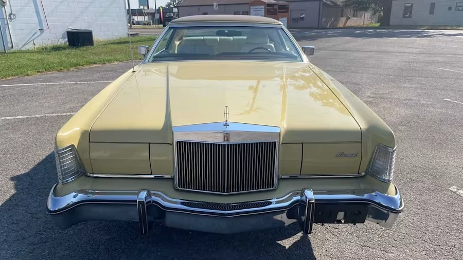 1975 Lincoln Continental Mark IV - Image 4 of 13