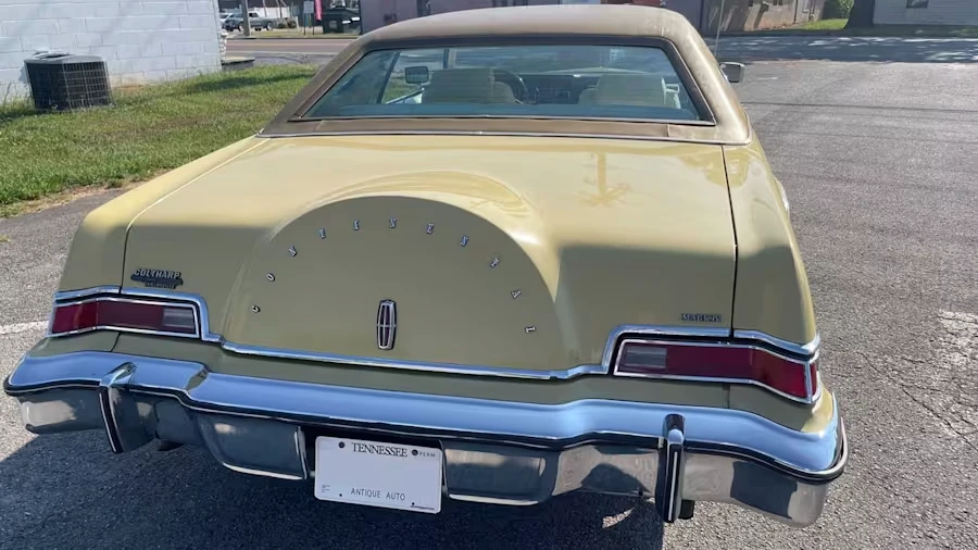 1975 Lincoln Continental Mark IV - Image 5 of 13