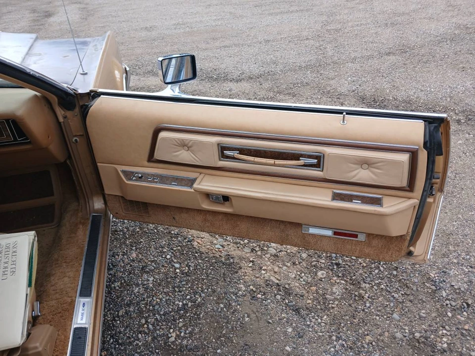 1975 Lincoln Continental Mark IV - Image 8 of 19