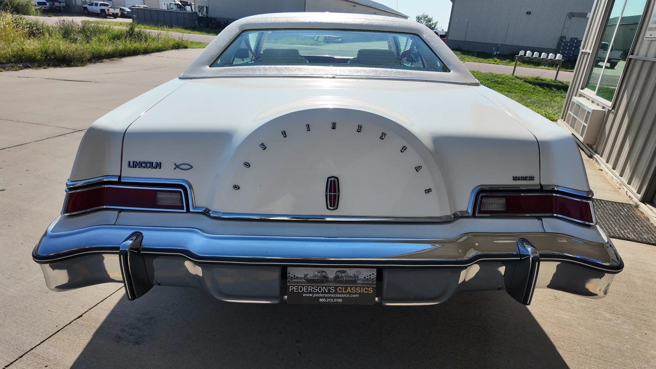 1975 Lincoln Continental 5th Gen - Image 7 of 31