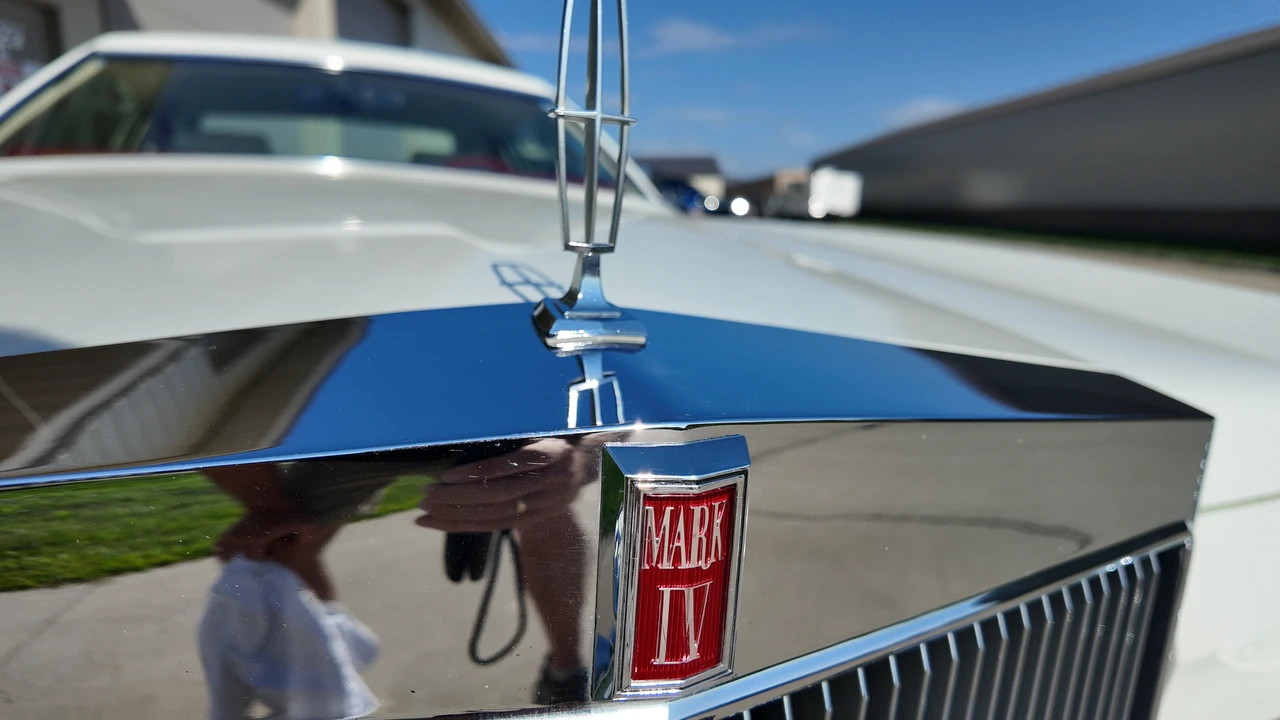 1975 Lincoln Continental 5th Gen - Image 3 of 31