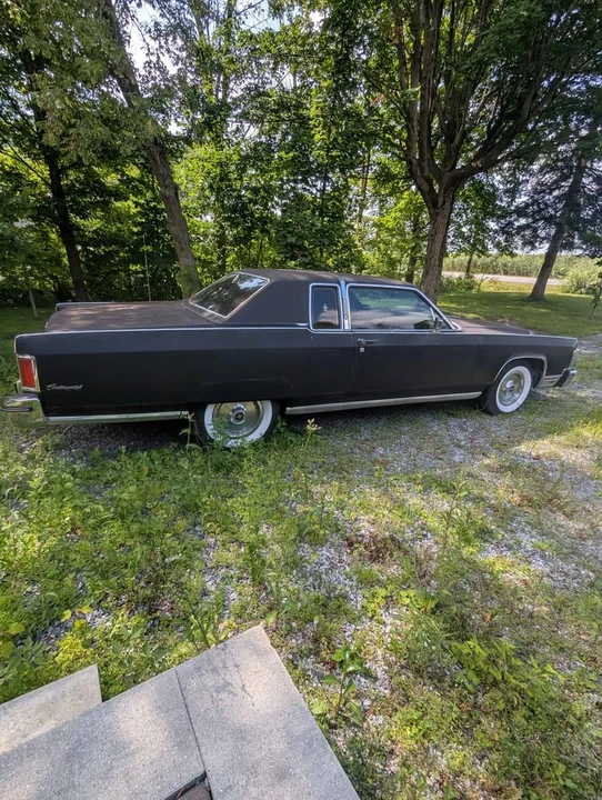 1975 Lincoln Continental 5th Gen - Image 2 of 11