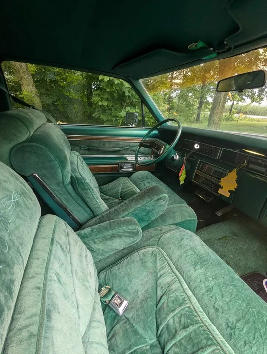 1975 Lincoln Continental 5th Gen - Image 9 of 11