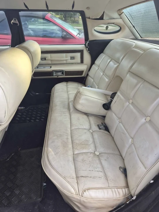 1975 Lincoln Continental 5th Gen - Image 9 of 11