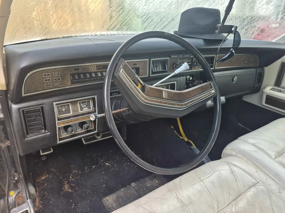 1975 Lincoln Continental 5th Gen - Image 7 of 11