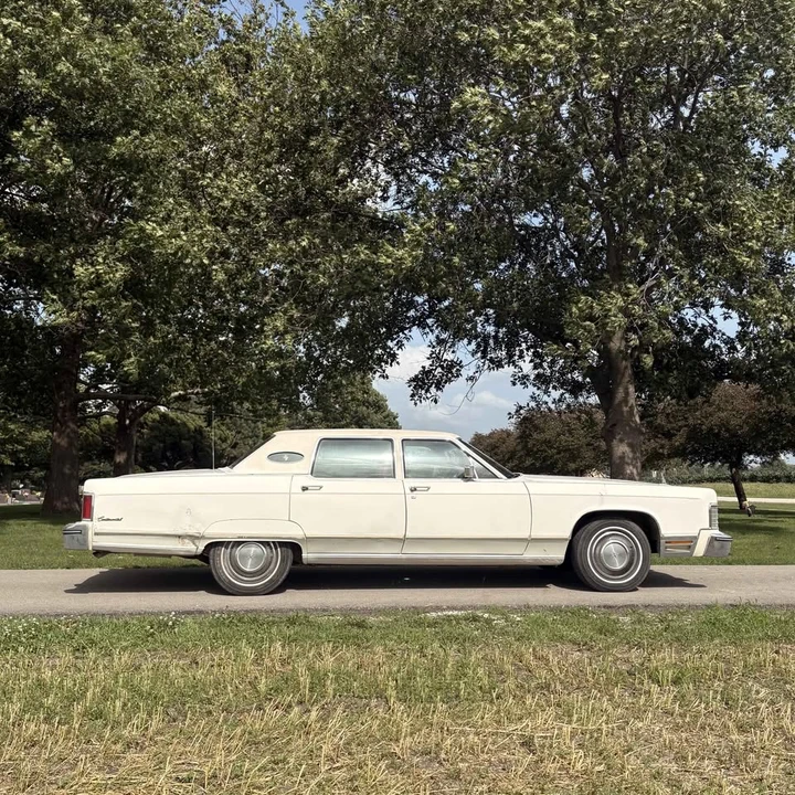 1975 Lincoln Continental 5th Gen - Image 5 of 11