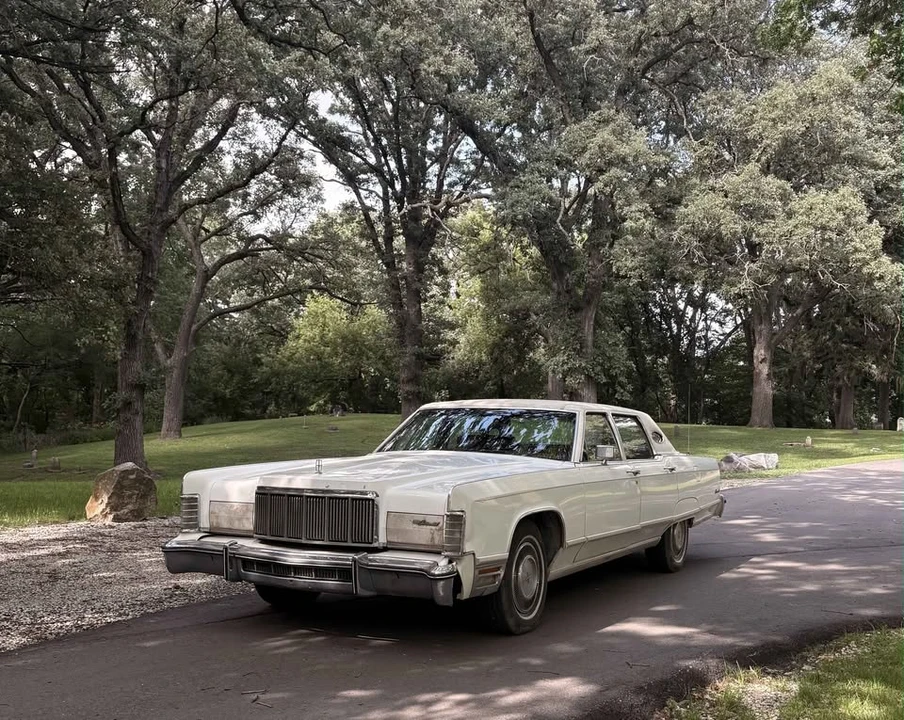 1975 Lincoln Continental 5th Gen - Image 3 of 11