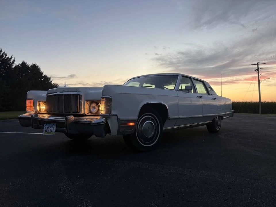 1975 Lincoln Continental 5th Gen - Image 7 of 11