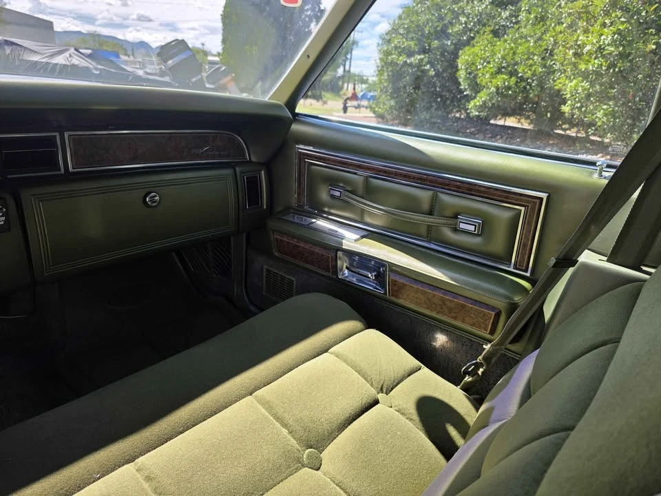 1975 Lincoln Continental 5th Gen - Image 15 of 20