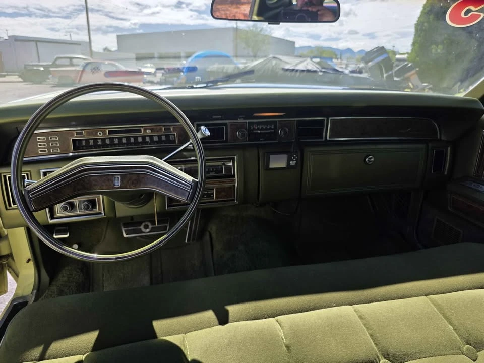 1975 Lincoln Continental 5th Gen - Image 9 of 20