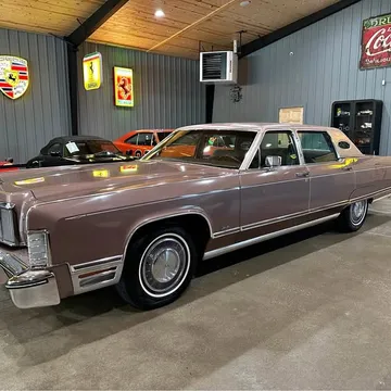 1975 Lincoln Continental Sedan 4D