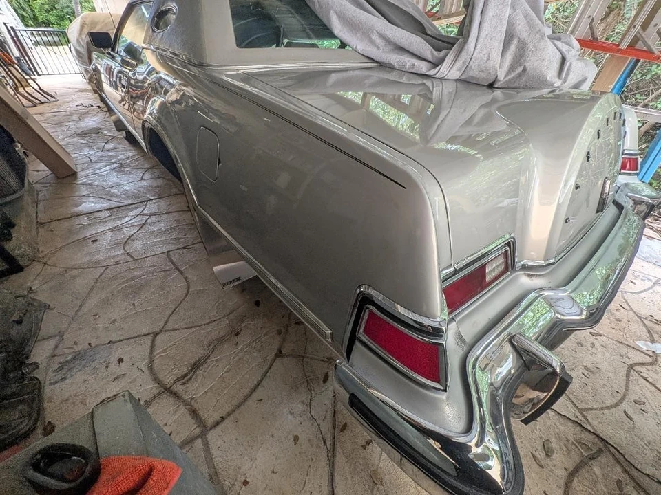 1975 Lincoln Continental 5th Gen - Image 7 of 28