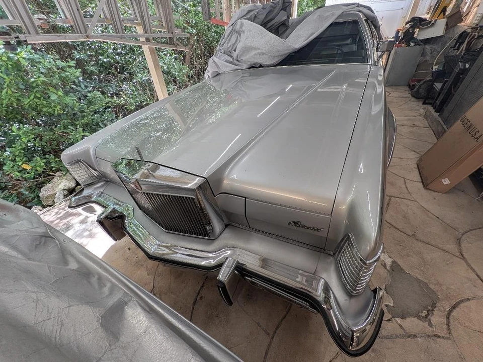 1975 Lincoln Continental 5th Gen - Image 11 of 28