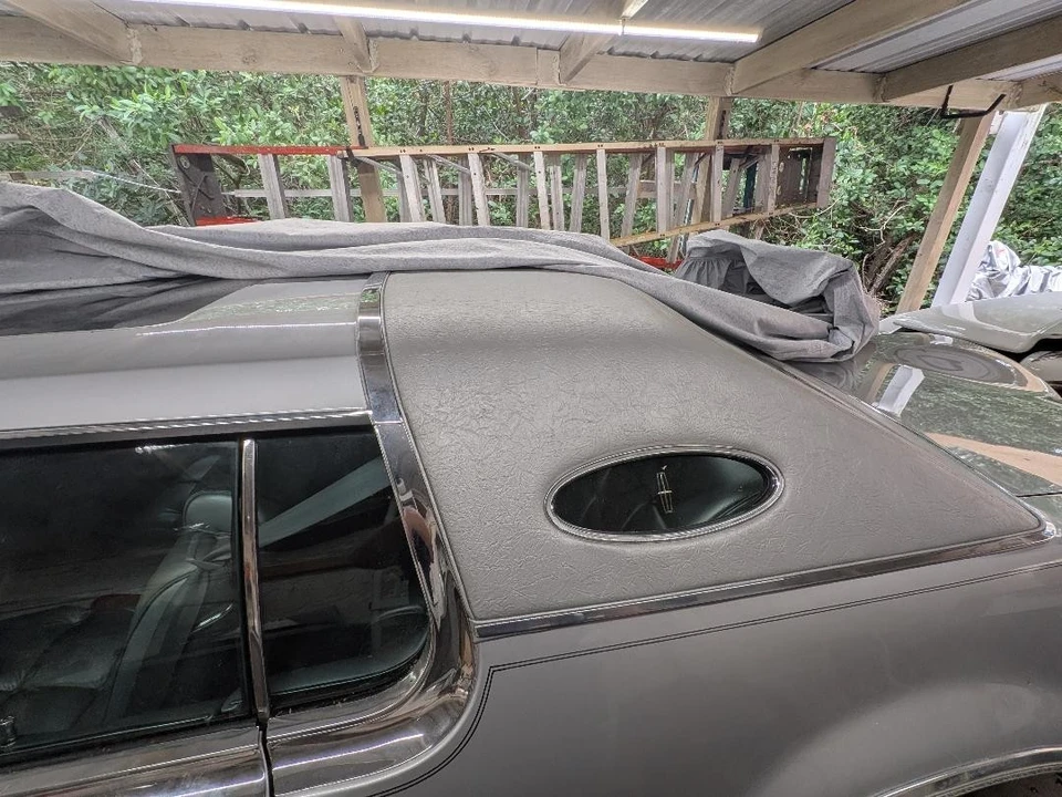 1975 Lincoln Continental 5th Gen - Image 18 of 28
