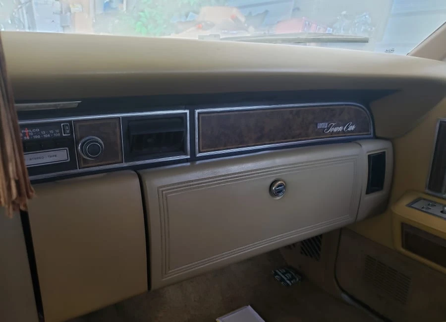 1975 Lincoln Continental 5th Gen - Image 6 of 13