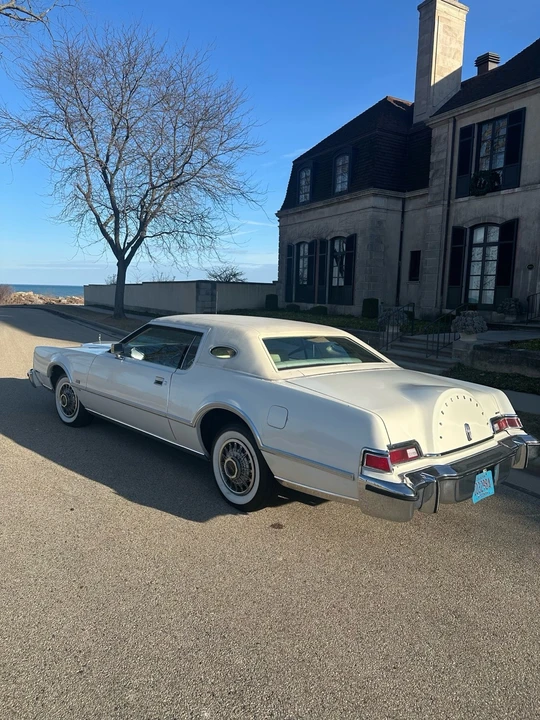 1975 Lincoln Continental 5th Gen - Image 7 of 31