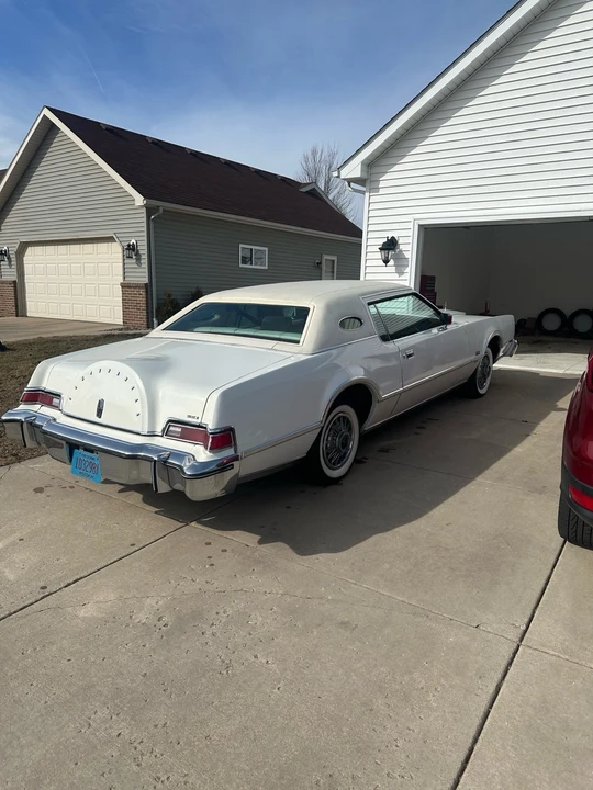 1975 Lincoln Continental 5th Gen - Image 8 of 31