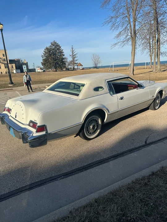 1975 Lincoln Continental 5th Gen - Image 3 of 31