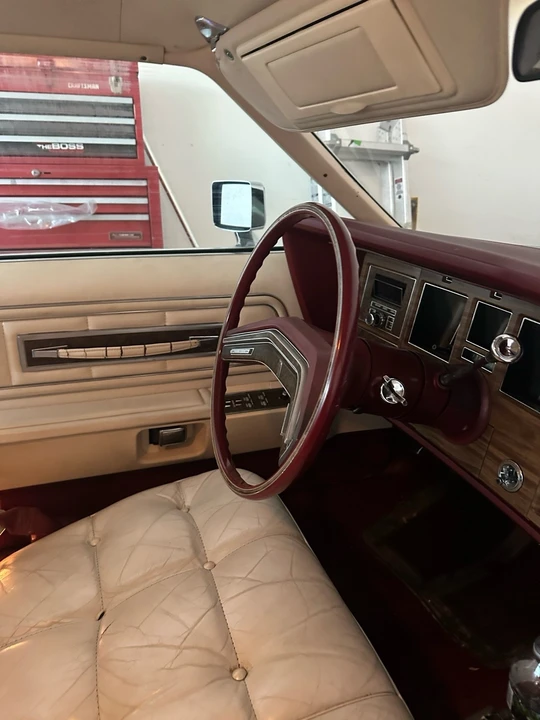 1975 Lincoln Continental 5th Gen - Image 20 of 31
