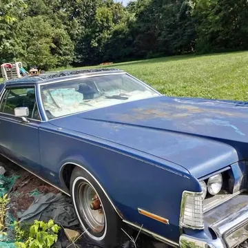 1975 Lincoln Continental Mark VII LSC Sedan 2D