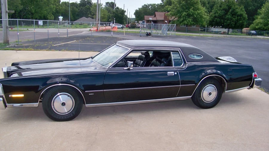 1975 Lincoln Continental Mark IV - Image 2 of 9
