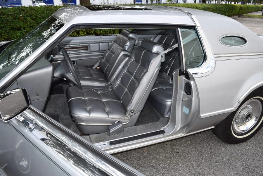1975 Lincoln Continental Mark IV - Image 4 of 12