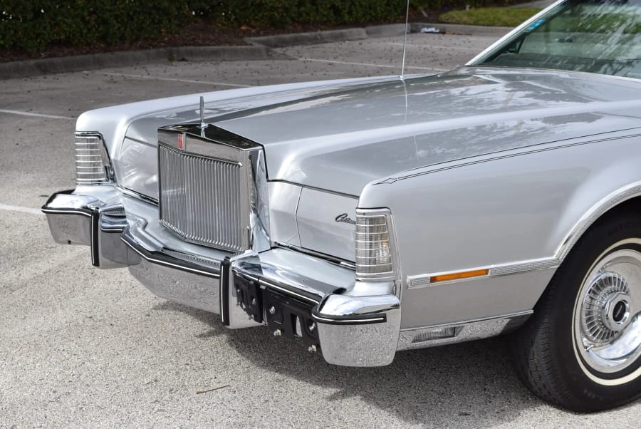 1975 Lincoln Continental Mark IV - Image 10 of 12