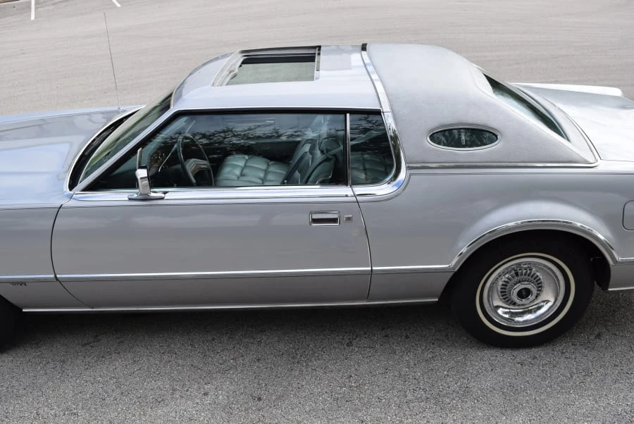 1975 Lincoln Continental Mark IV - Image 11 of 12