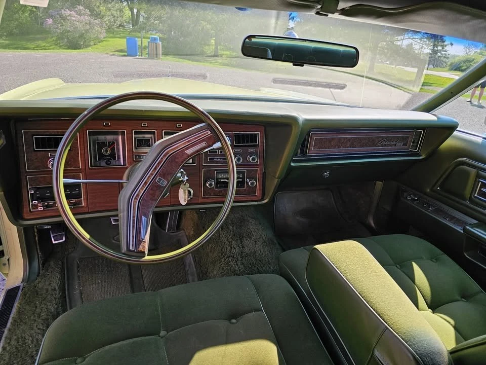 1975 Lincoln Continental Mark IV - Image 18 of 19