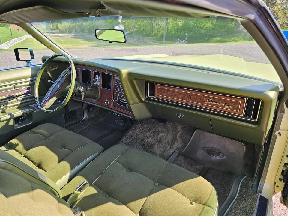 1975 Lincoln Continental Mark IV - Image 2 of 19