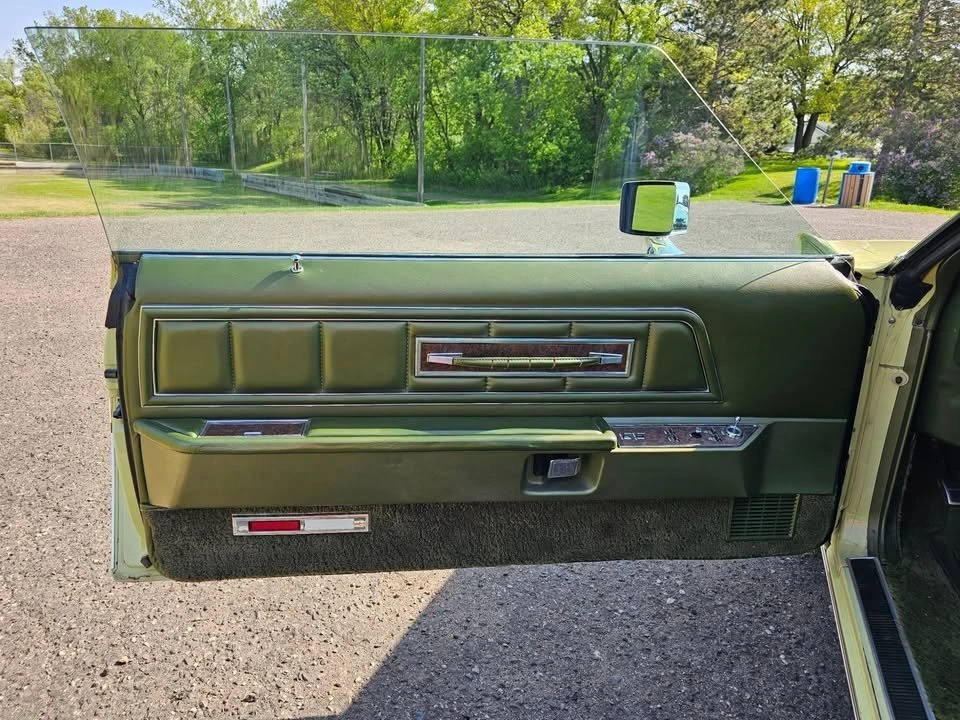 1975 Lincoln Continental Mark IV - Image 9 of 19