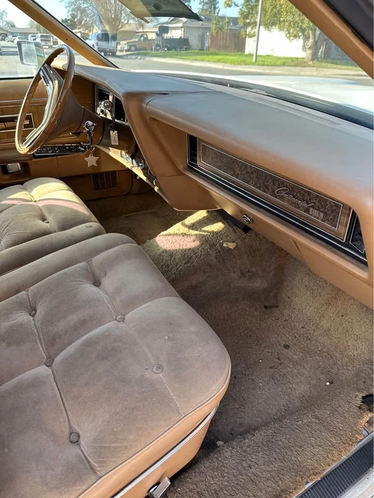 1975 Lincoln Continental Mark IV - Image 11 of 18
