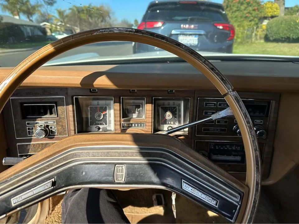 1975 Lincoln Continental Mark IV - Image 3 of 18
