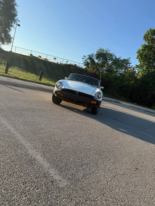 1975 MG MGB Roadster - Image 2 of 14