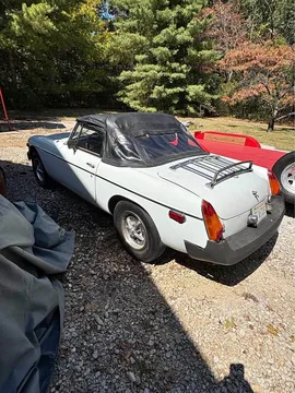 1975 MG B Roadster