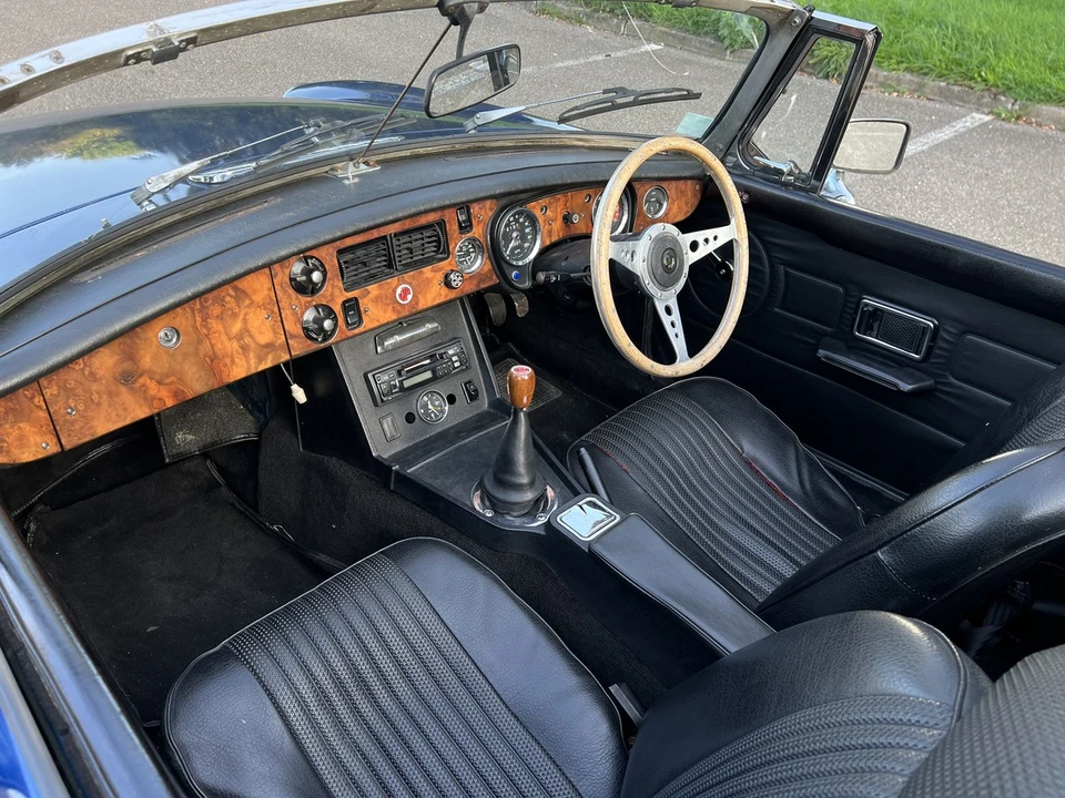 1975 MG MGB Roadster - Image 24 of 30