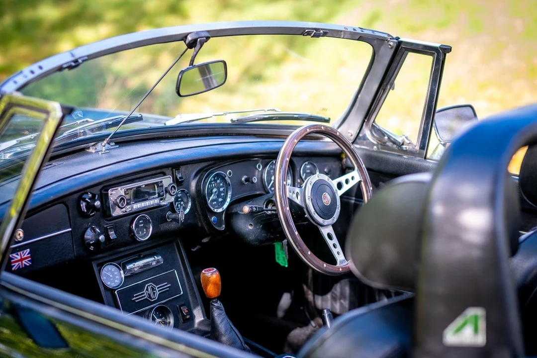 1975 MG MGB - Image 14 of 30