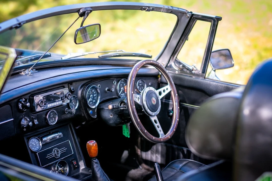 1975 MG MGB - Image 2 of 30