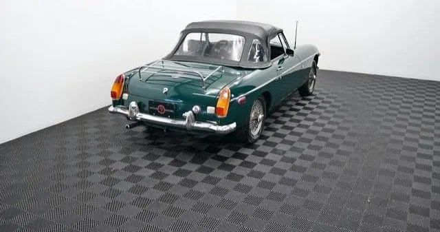 1975 MG MGB