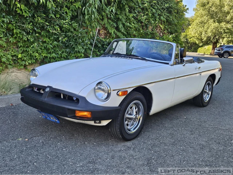 1975 MG MGB Roadster - Image 2 of 31