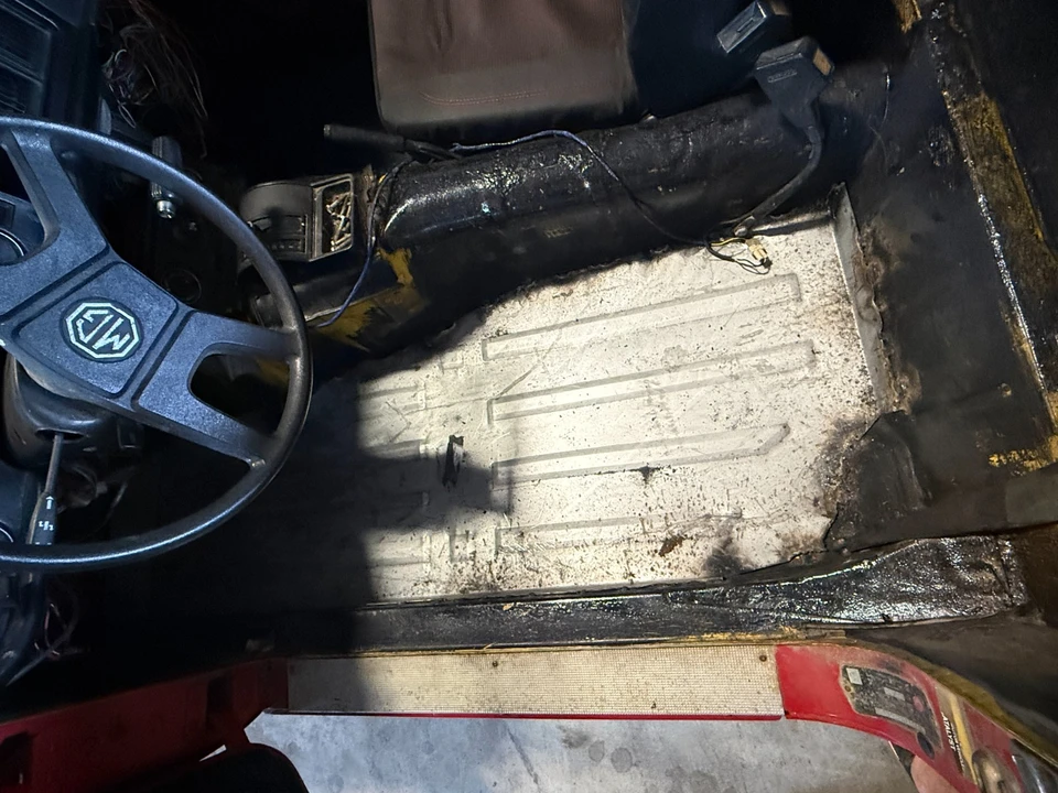 1975 MG MGB Roadster - Image 17 of 27
