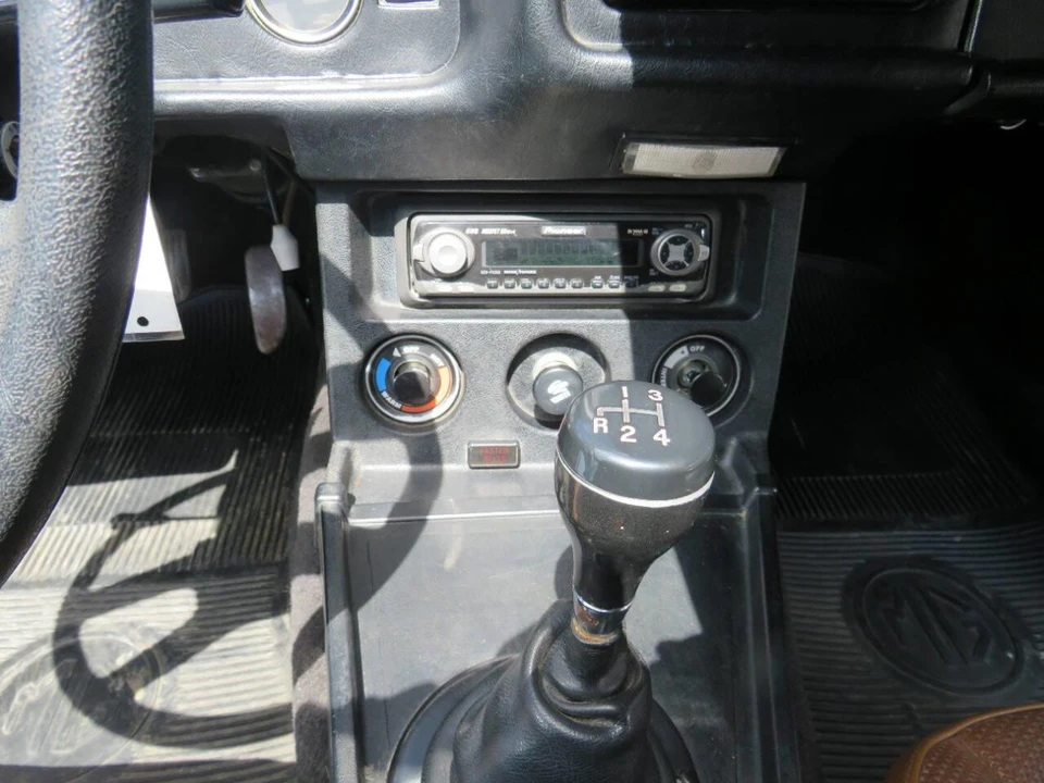 1975 MG MGB Roadster - Image 11 of 18