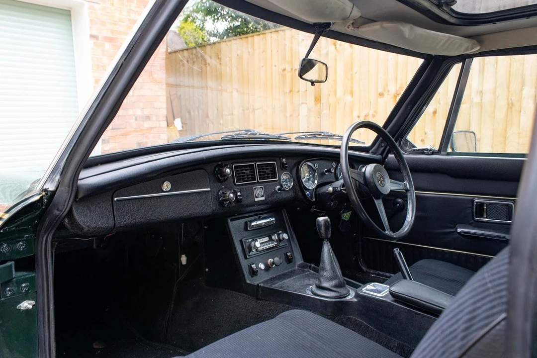 1975 MG MGB GT - Image 16 of 30