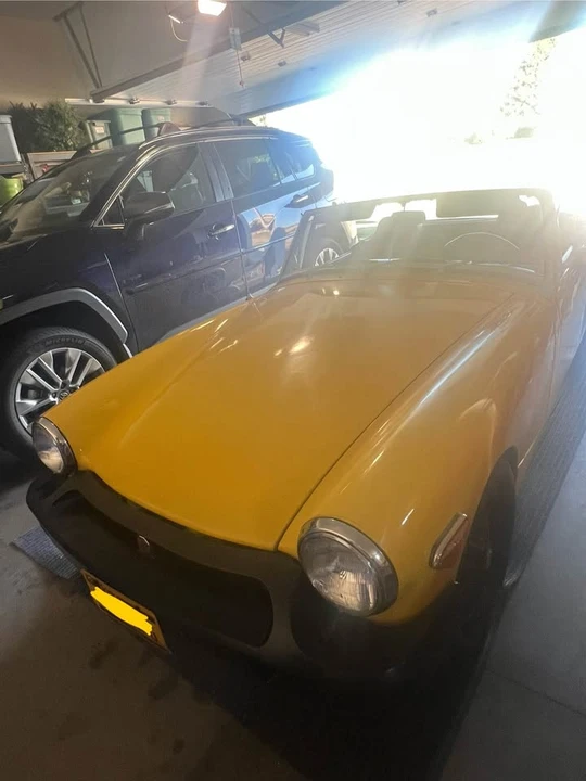 1975 MG MGB - Image 2 of 2