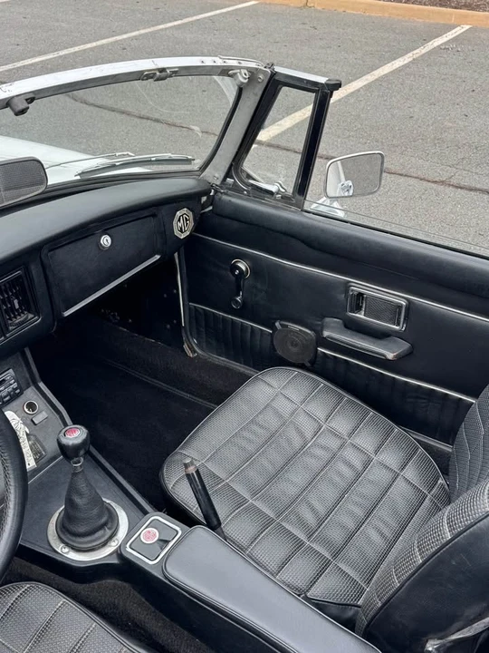 1975 MG MGB Roadster - Image 8 of 9